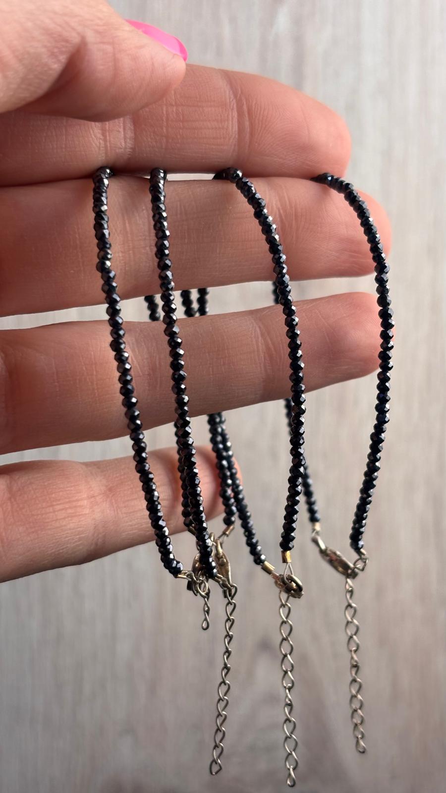 PULSERA FACETADA ESPINELA GRIS 2MM